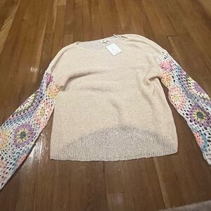 NEW WITH TAGS ADORA LARGE Ivory Knit Top Floral